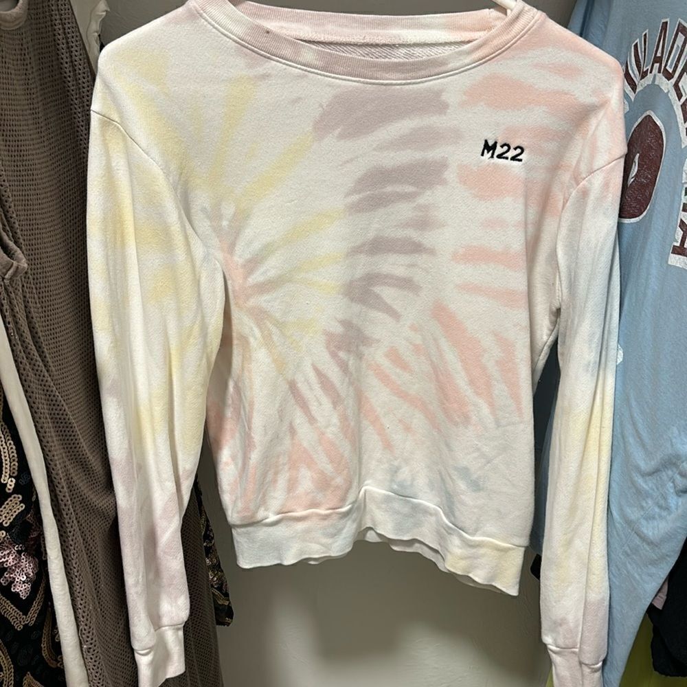 M22 tie dye sweatshirt, size XS, like new